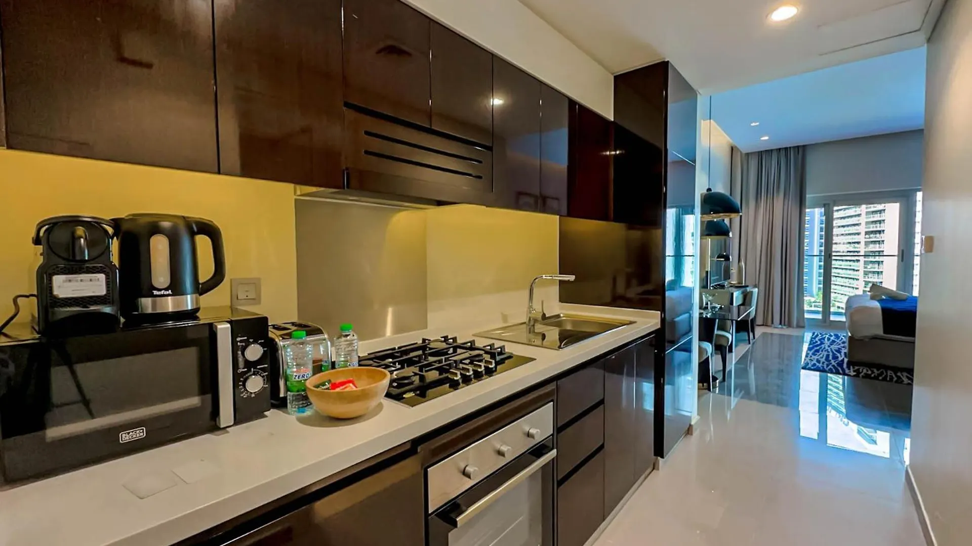 Naseem - Cozy Studio With City & Pool Views In Business Bay Dubai Apartment