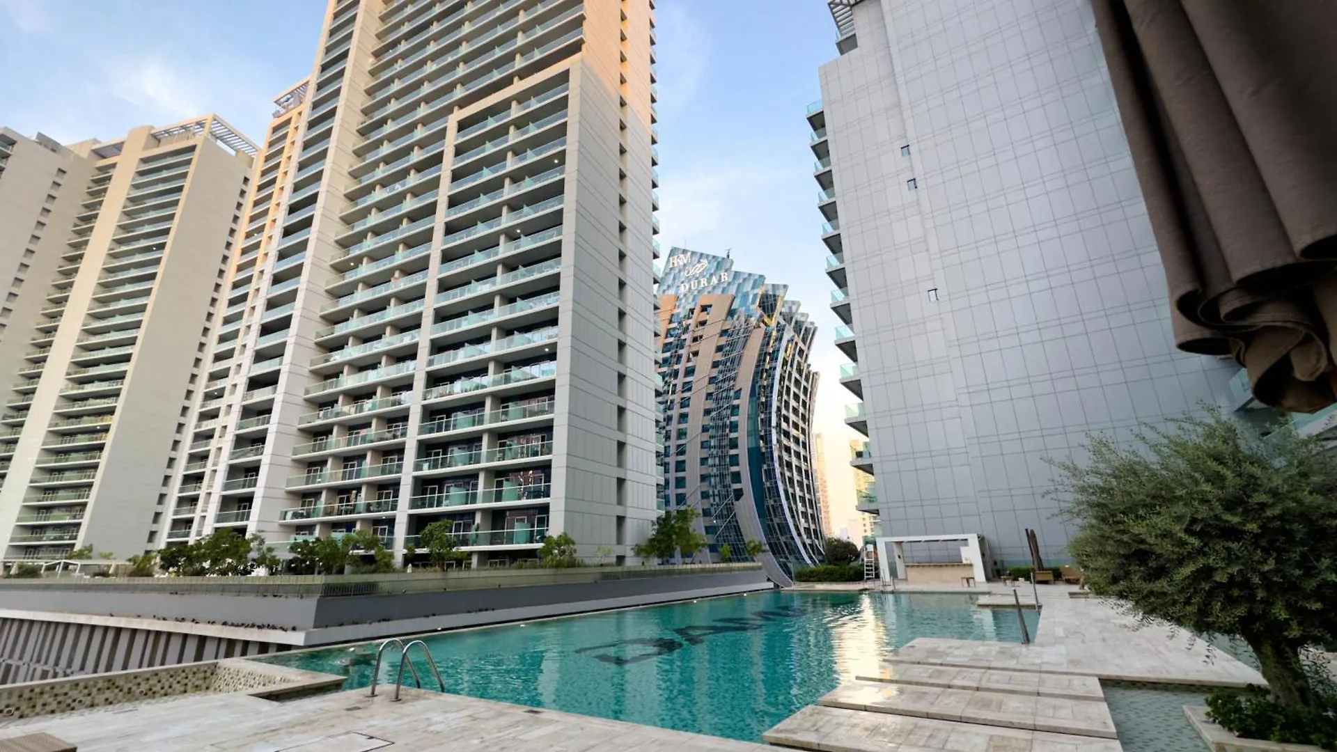 Naseem - Cozy Studio With City & Pool Views In Business Bay Dubai Apartment